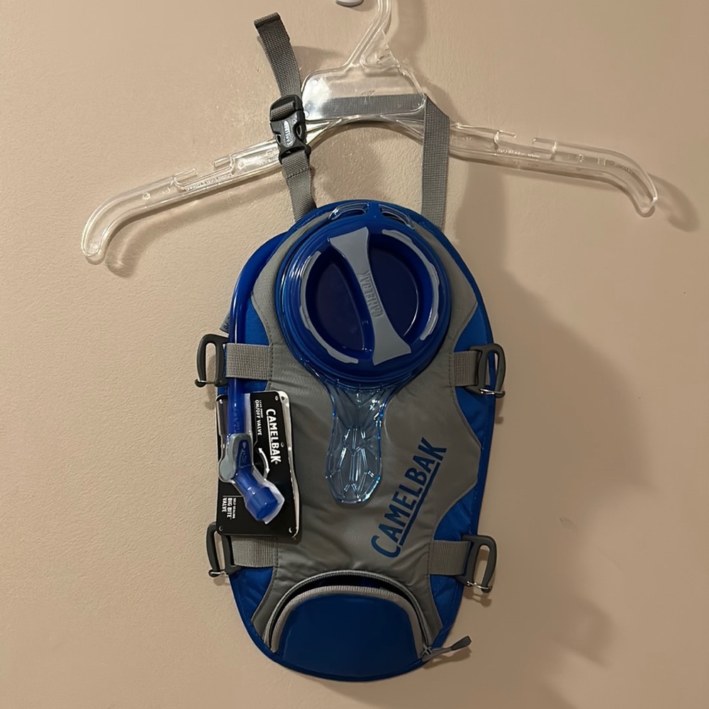 NWT, CamelBak unbottle, insulated hydration Reservoir, 2 L